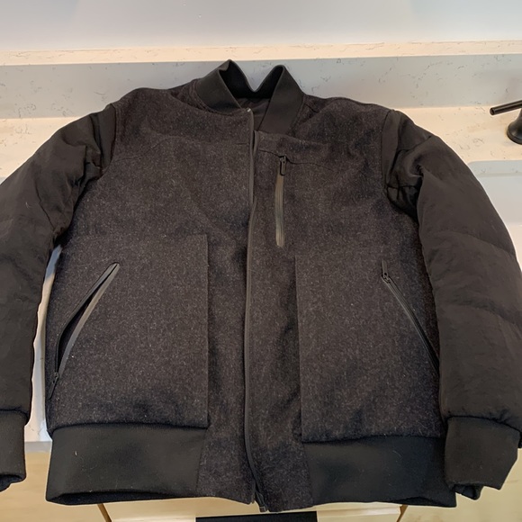 lululemon Roam Far Wool Bomber size 6 - Picture 3 of 5